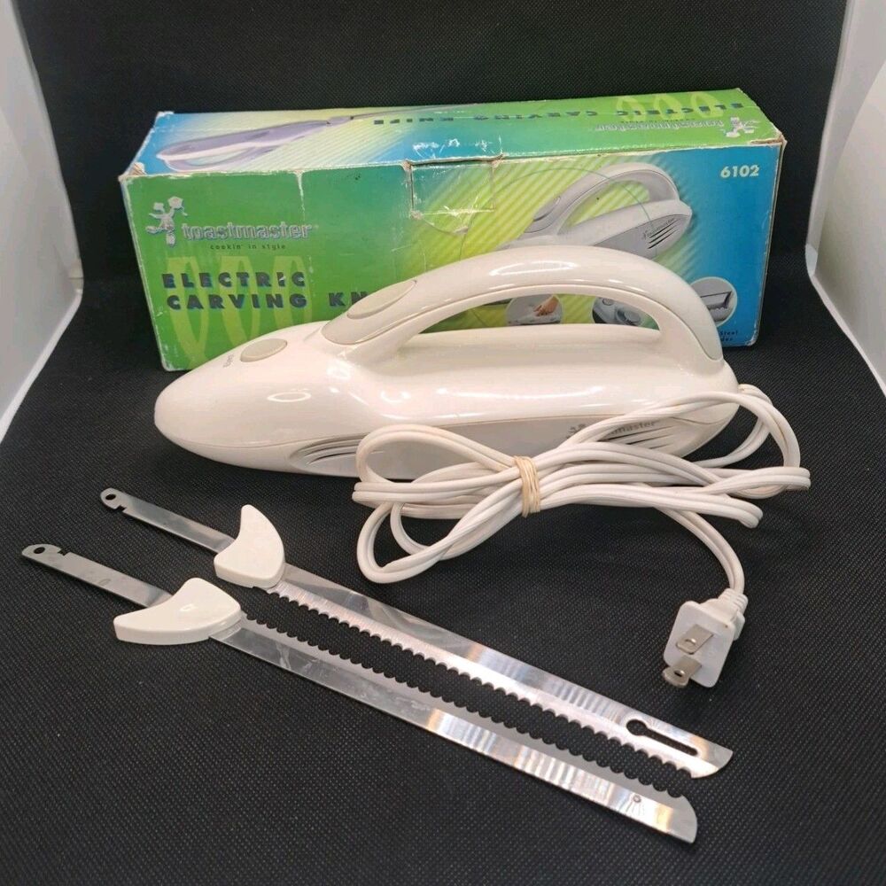 Vintage Toastmaster 6102 Electric Carving Knife White w Matching Blades Box Set